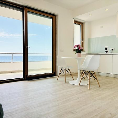 Le Conchiglie Aparthotel Porto Torres Bagian luar foto