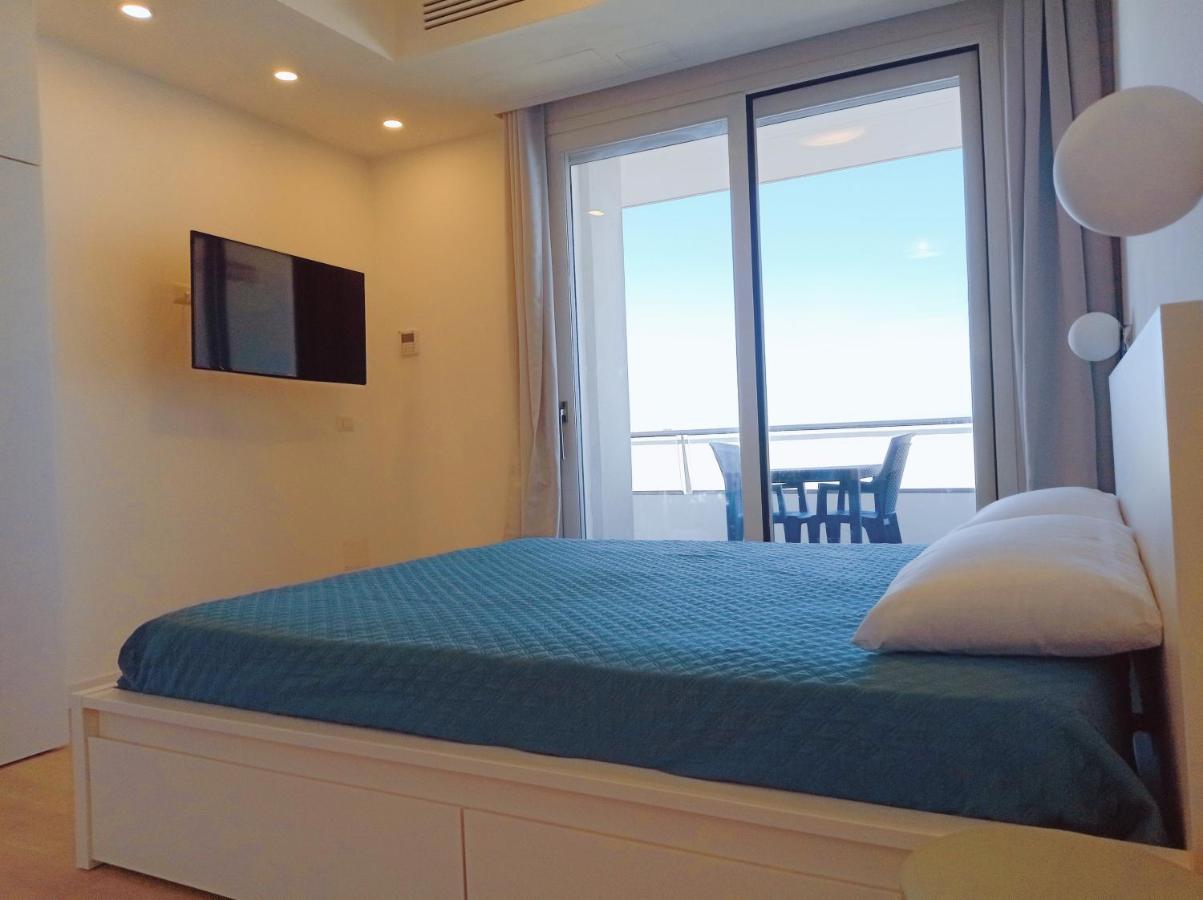 Le Conchiglie Aparthotel Porto Torres Bagian luar foto